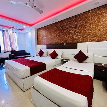 Palm Majestic At Airport Hotell New Delhi Eksteriør bilde