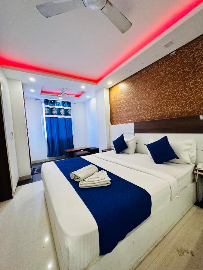 Palm Majestic At Airport Hotell New Delhi Eksteriør bilde