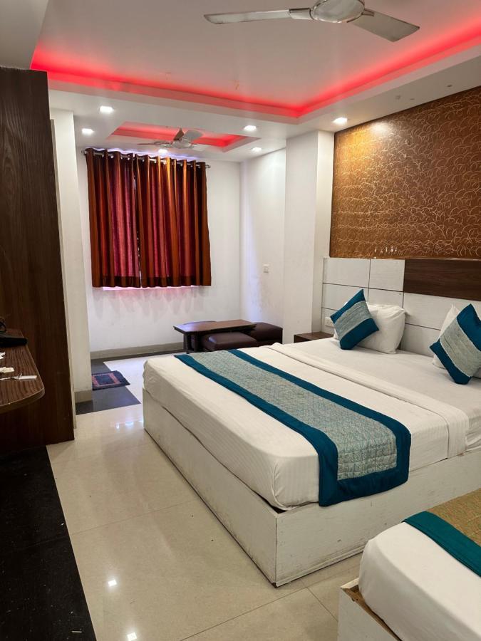 Palm Majestic At Airport Hotell New Delhi Eksteriør bilde