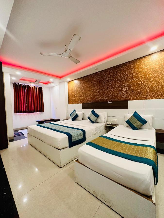 Palm Majestic At Airport Hotell New Delhi Eksteriør bilde